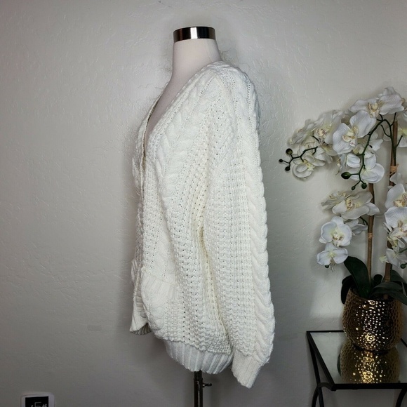 VTG Baszio Cable Knit Button Fisherman Cardigan - Picture 4 of 6